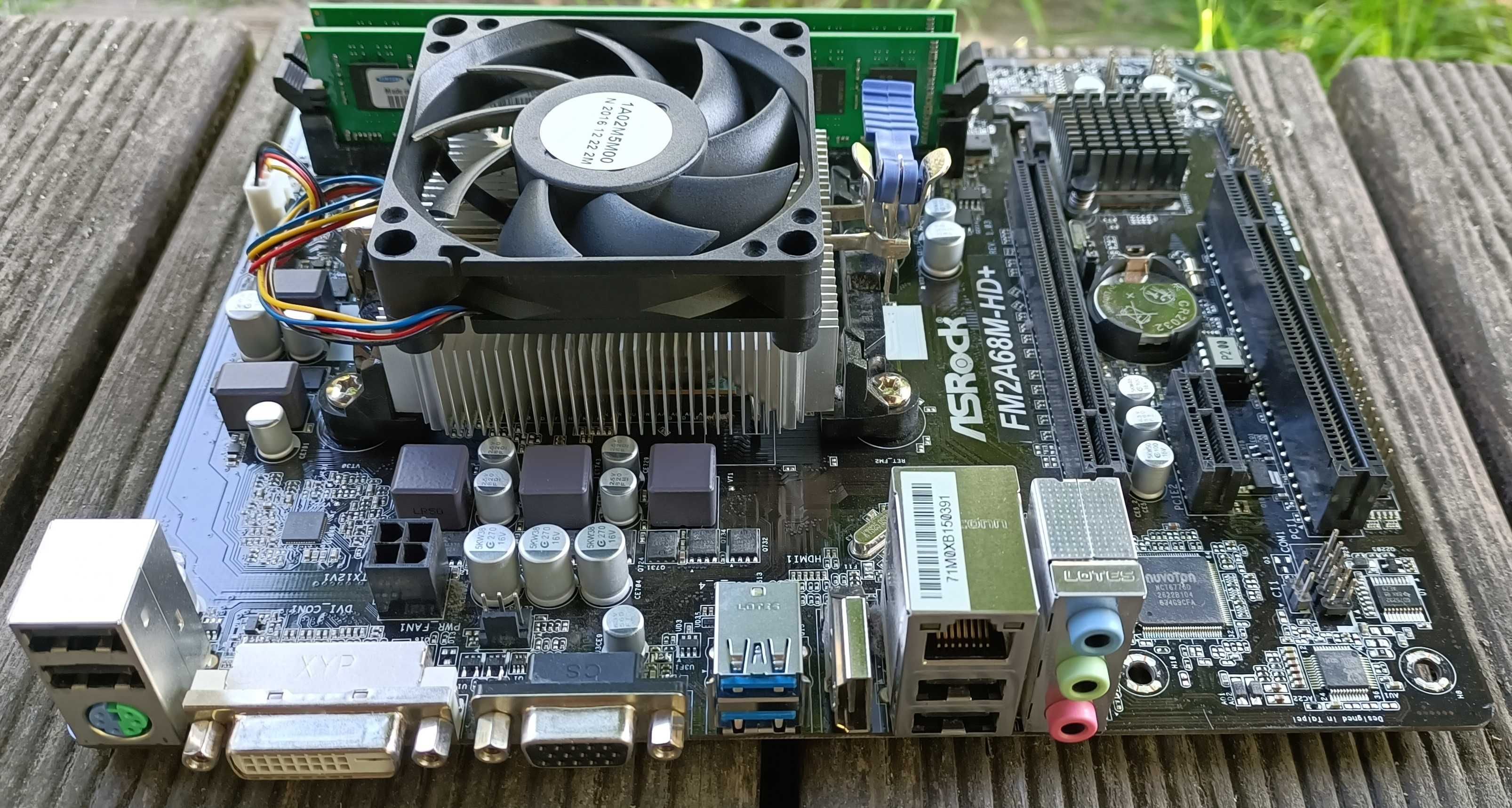 Płyta ASRock FM2A68M-HD+ z proc. AMD A8 7600 (4x3,1MHz) i RAM 2x8GB