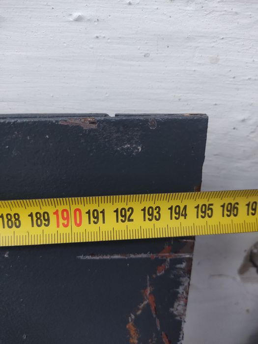 Продам вхідні металеві двері