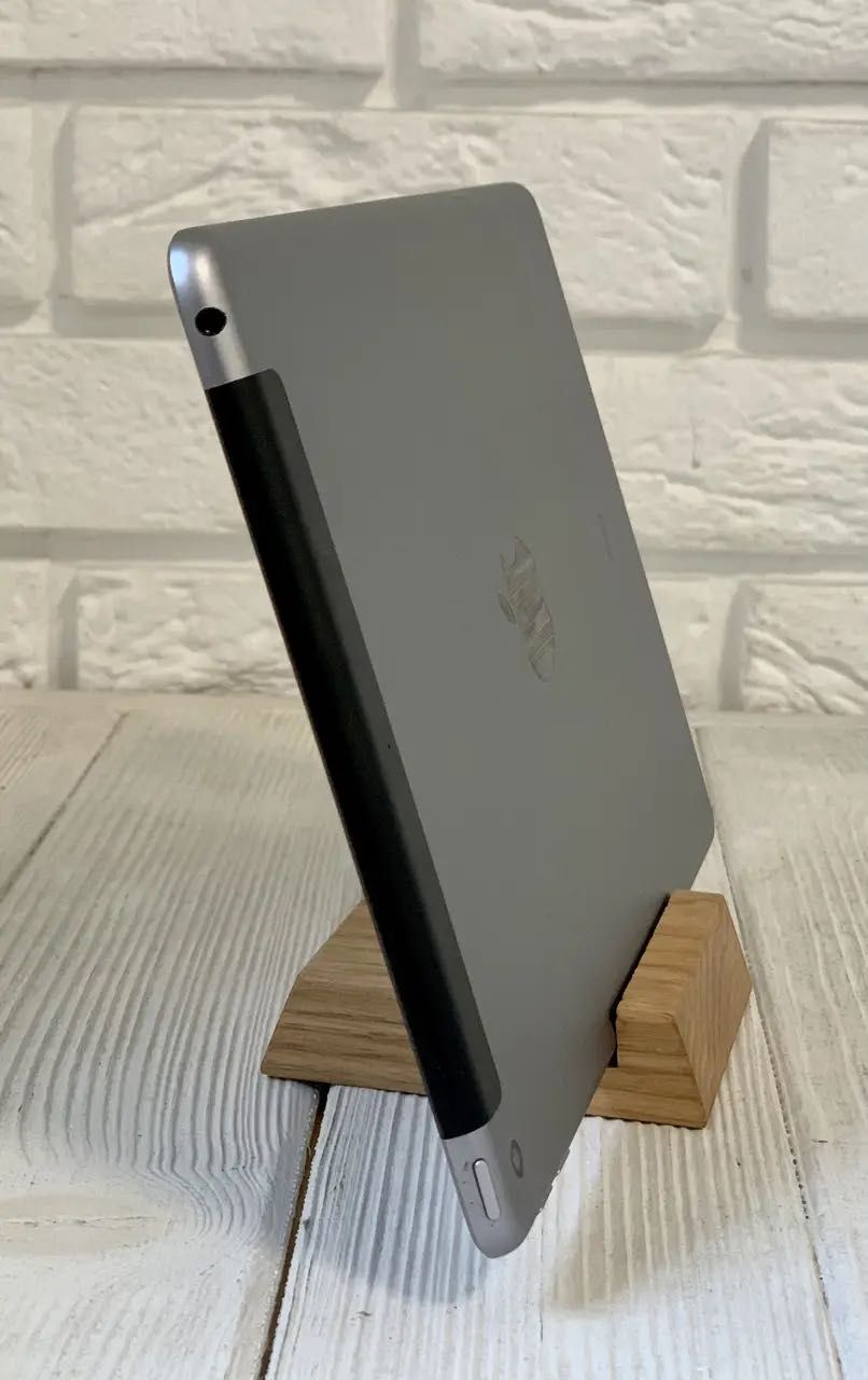 iPad 6 2018 року 32gb 9.7 Wifi+LTE планшет з гарантією