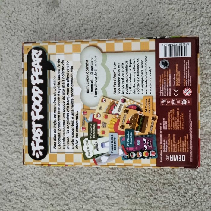 Jogo de tabuleiro "Fast Food Fear"