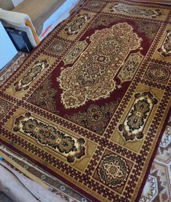 Ковры шерстяные.