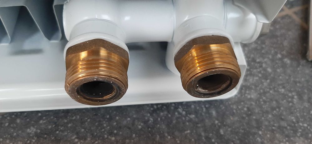 2 Kaloryfery / Grzejniki Termo Teknik 67×60x9