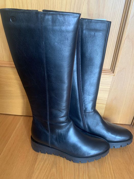 Botas pretas, marca Betty London