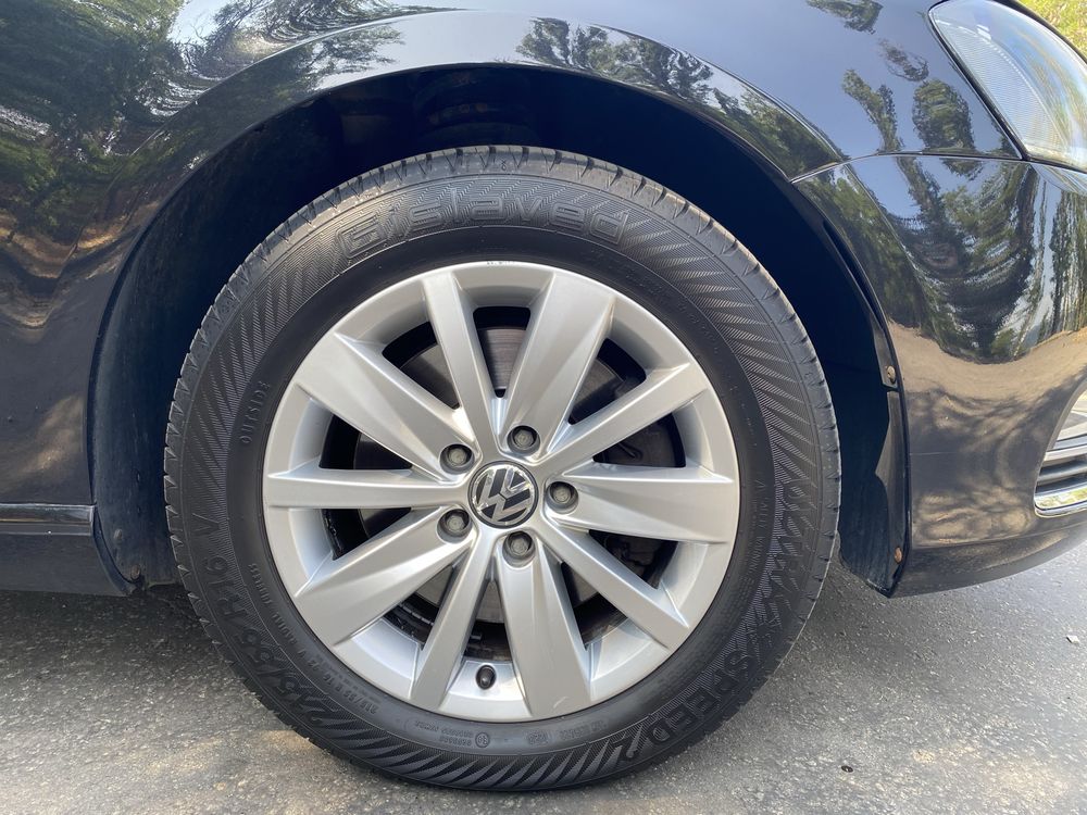 Volkswagen Passat B7 2011, 1.4 TSI 90 кВт 122 к.с.