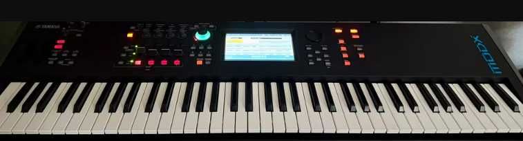 Yamaha MODX7 – 76 klawiszy – jak nowy – oryginalna torba