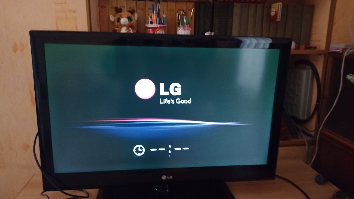 Телевизор LG 32 в хорошем состоянии