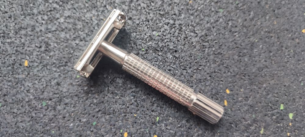 Т-образный регулируемый станок