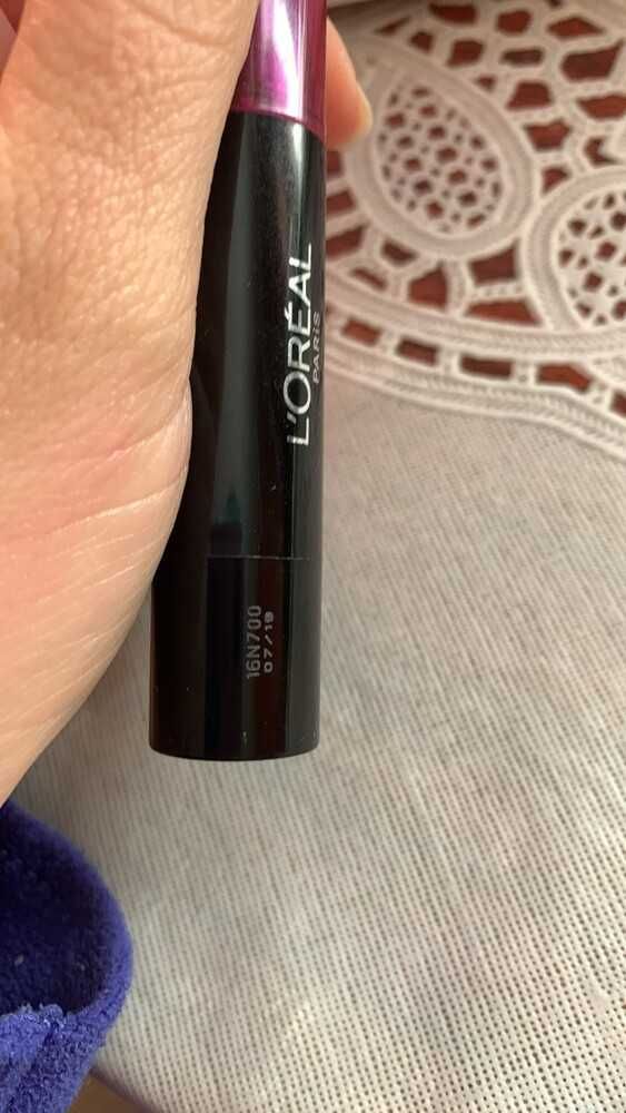 помада-блеск L'Oreal Paris Sexy Balm Infaillible