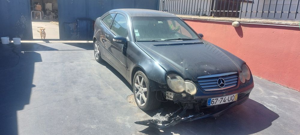Mercedes sportcoupe para reparar ou peças