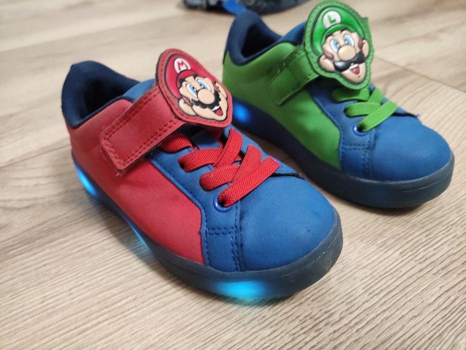 H&M Świecące buty Mario & Luigi r. 26