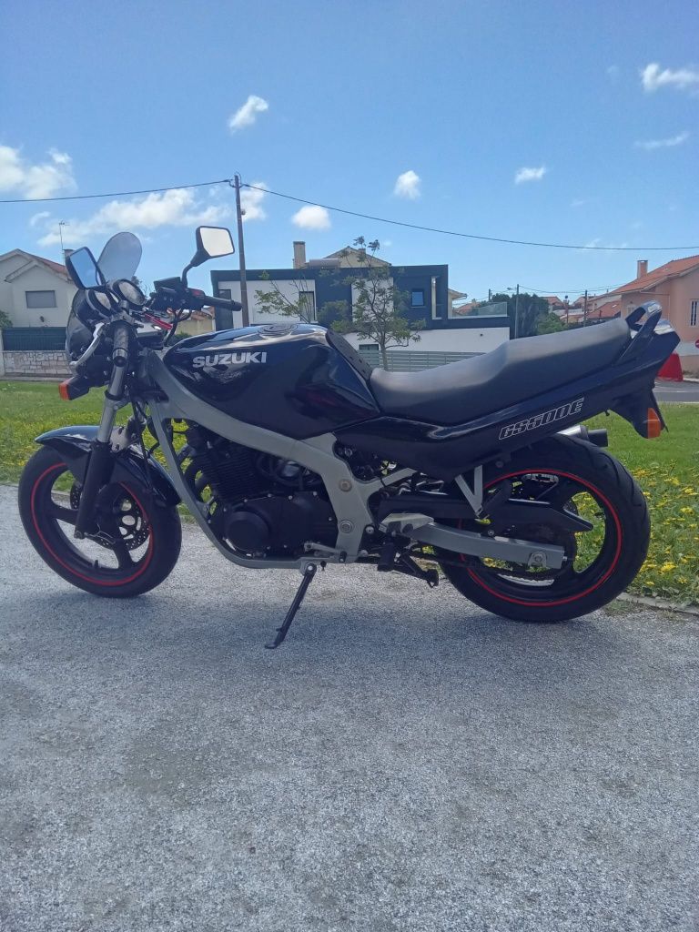 Suzuki gs500e impecável