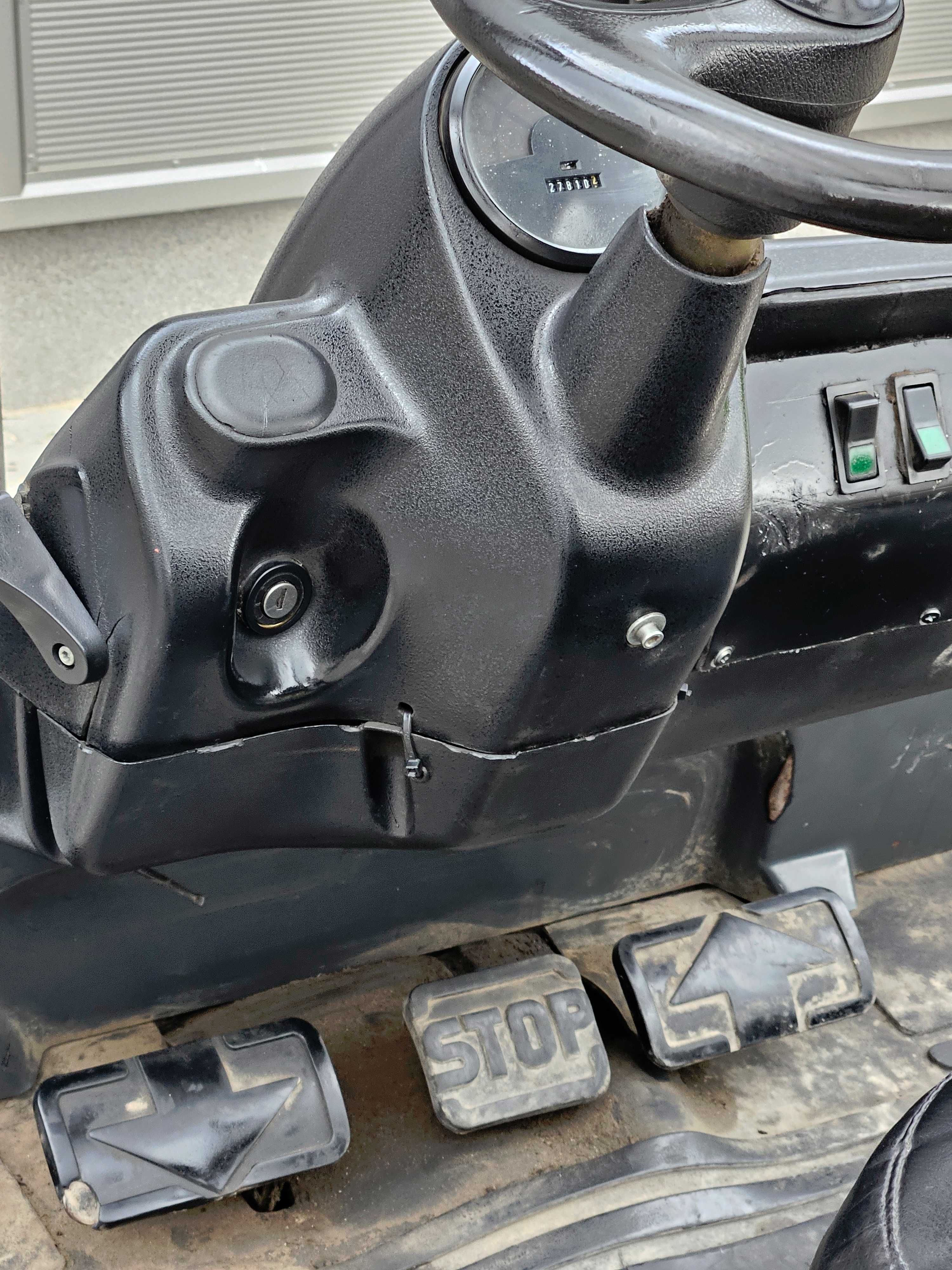 Wózek  widłowy  LINDE  H16T-03
