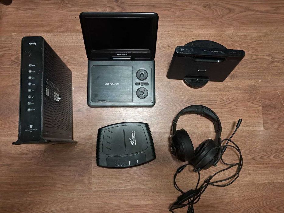 Техніка з США (Xfinity, DBPOWER, Sony, Westell, Onikuma) — 5 пристроїв
