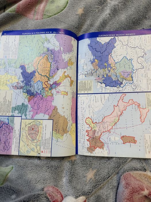 Atlas historyczny do gimnazjum (historia, edukacja)