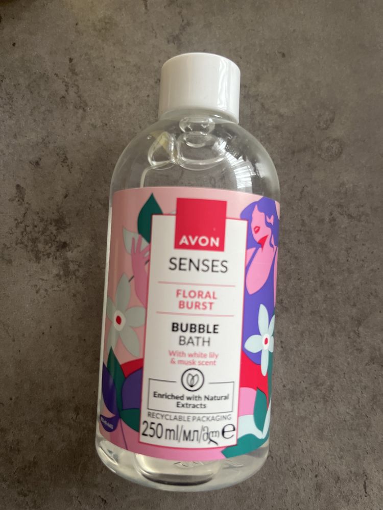 Plyn do kąpieli Floral Burst 250ml Avon Senses