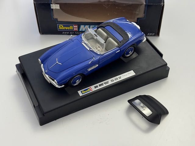 1:18 Revell BMW 507 (V8) Touring Sport / Blue