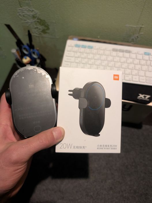 Xiaomi Qi Car 20w автотримач з зарядкою