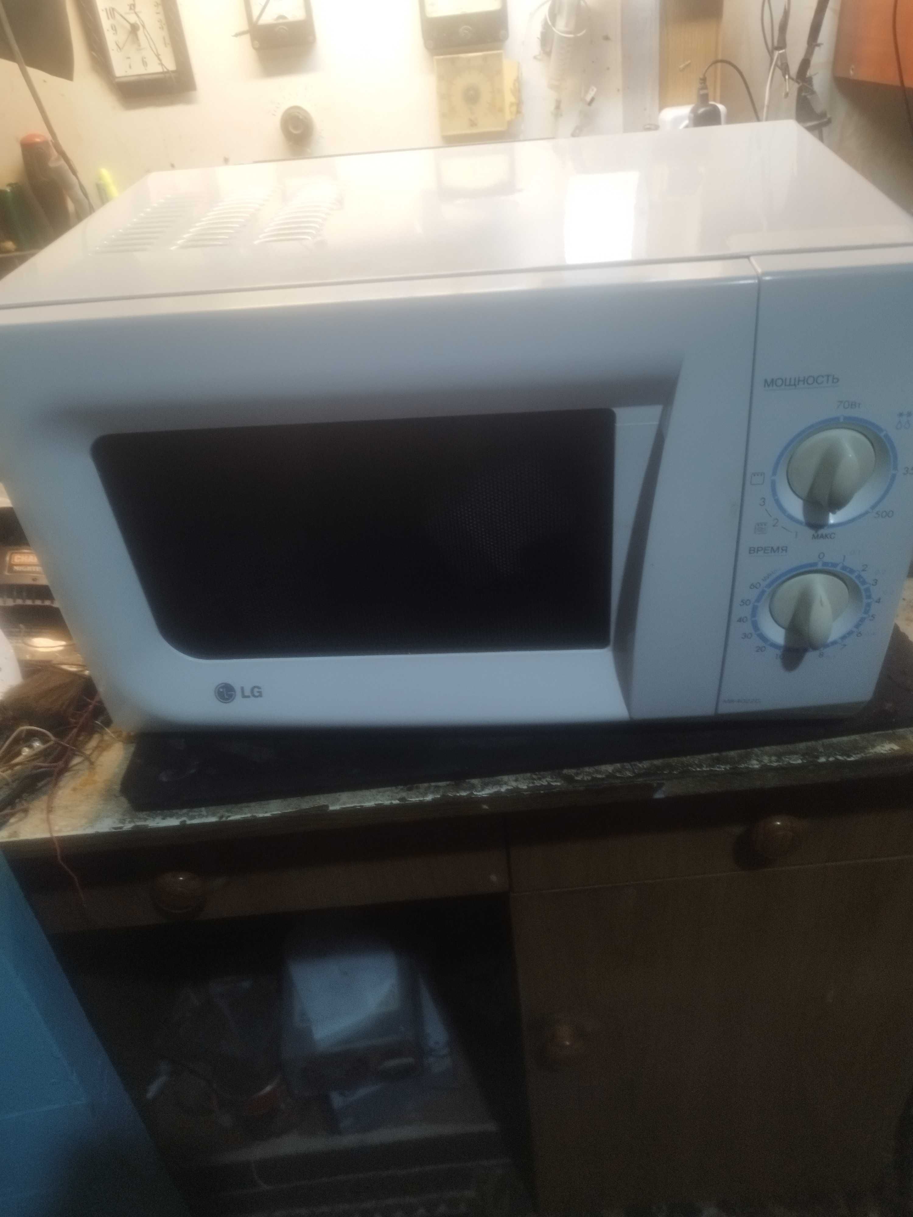Микроволновка LG -MB-4022 G/01