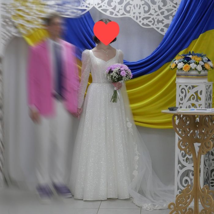 Свадебное платье