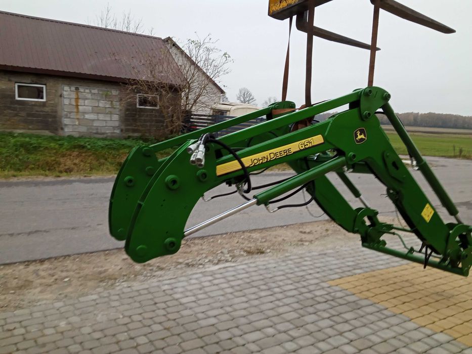 Tur  John  Deere 651 Renault 85 32