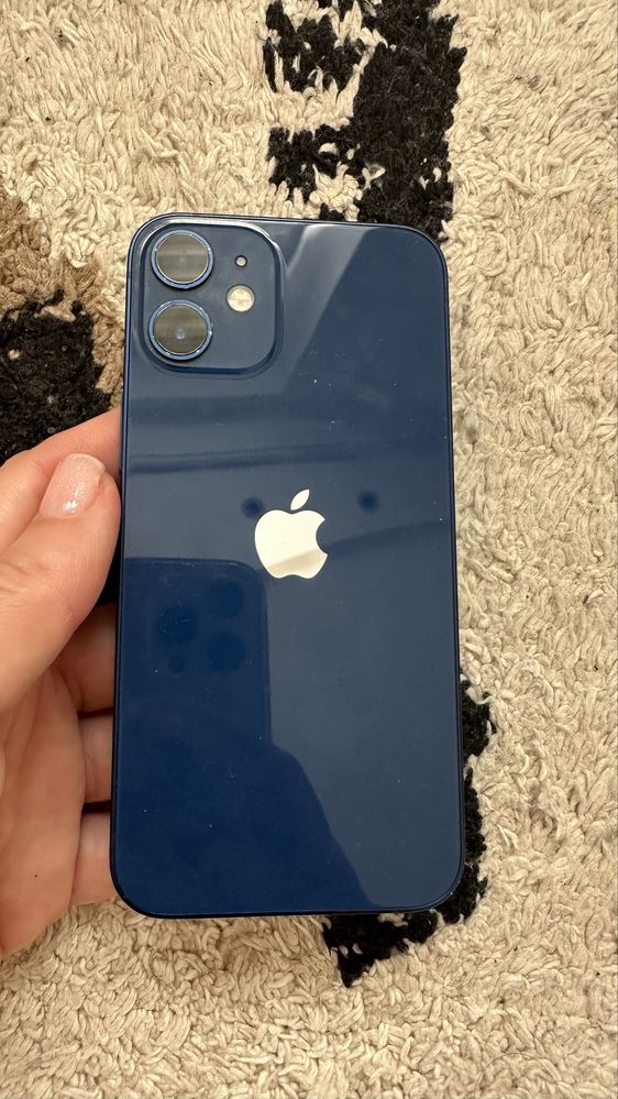 Продам Iphone 12 mini