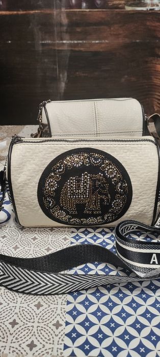 Сумки з екошкіри. Розміри 22 см на 15 см.