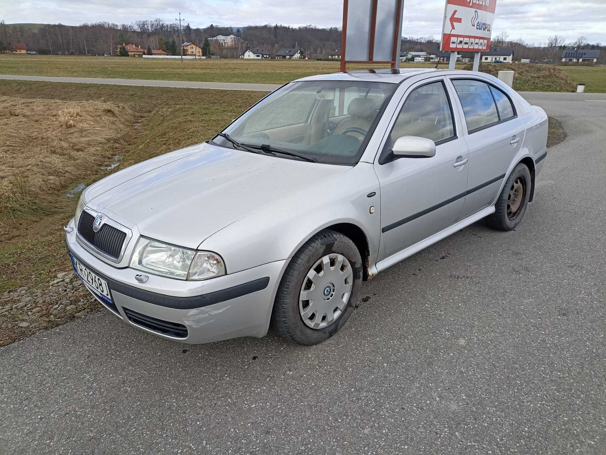 Skoda 1U Octavia wersja L&K, salon Polska