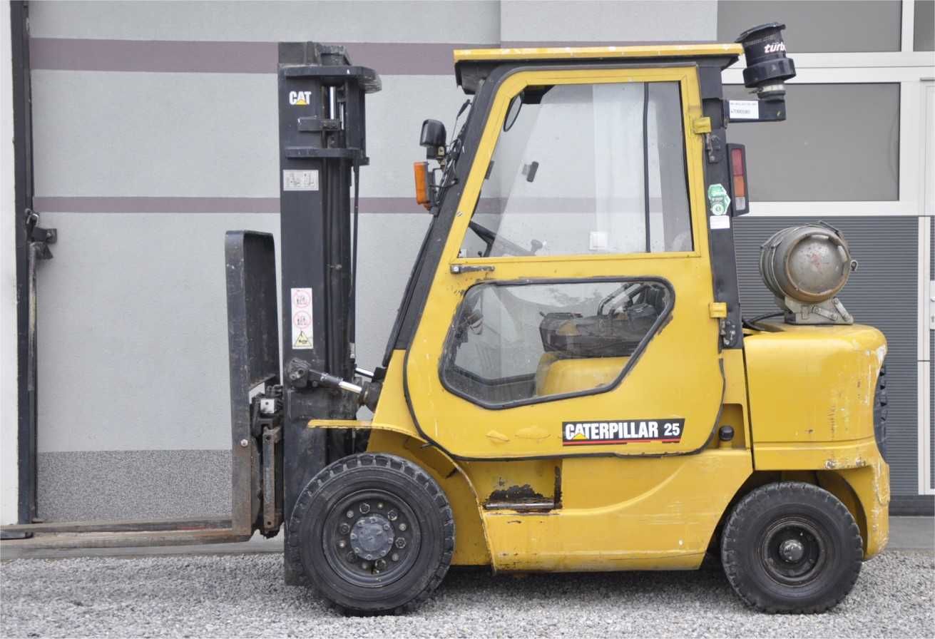 Wózek widłowy Caterpillar GP25P 2.5T Lpg Kabina Książka Udt Pompowane