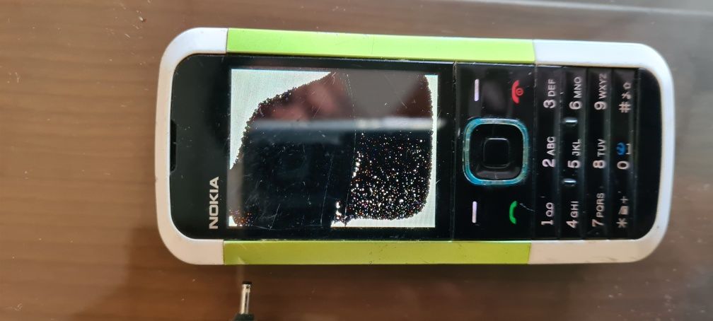 Nokia 5000 d verde