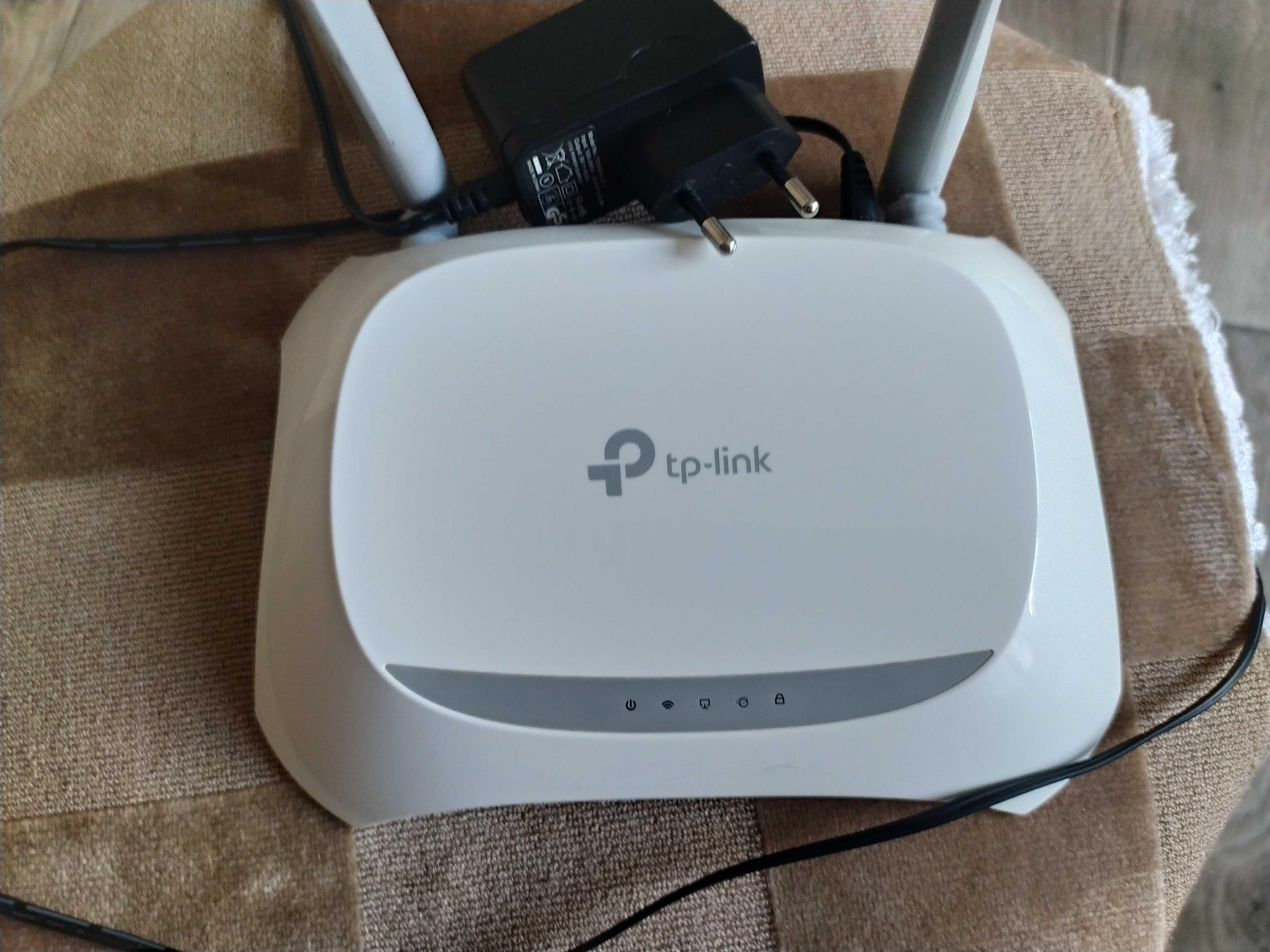 Wi-Fi роутер TP-Link WR840N  скорость 300мб/сек