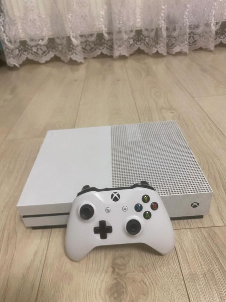 Приставка Xbox ONE S 1TB,Sony Playstation 4 Slim/Pro/5,nitendo