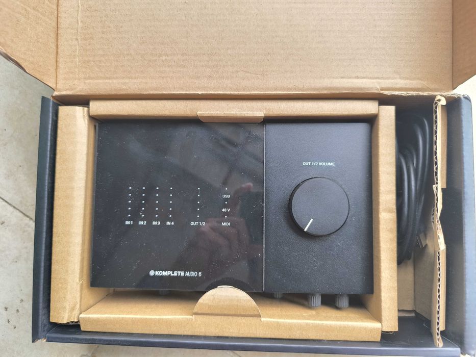 Native Instruments Komplete Audio 6