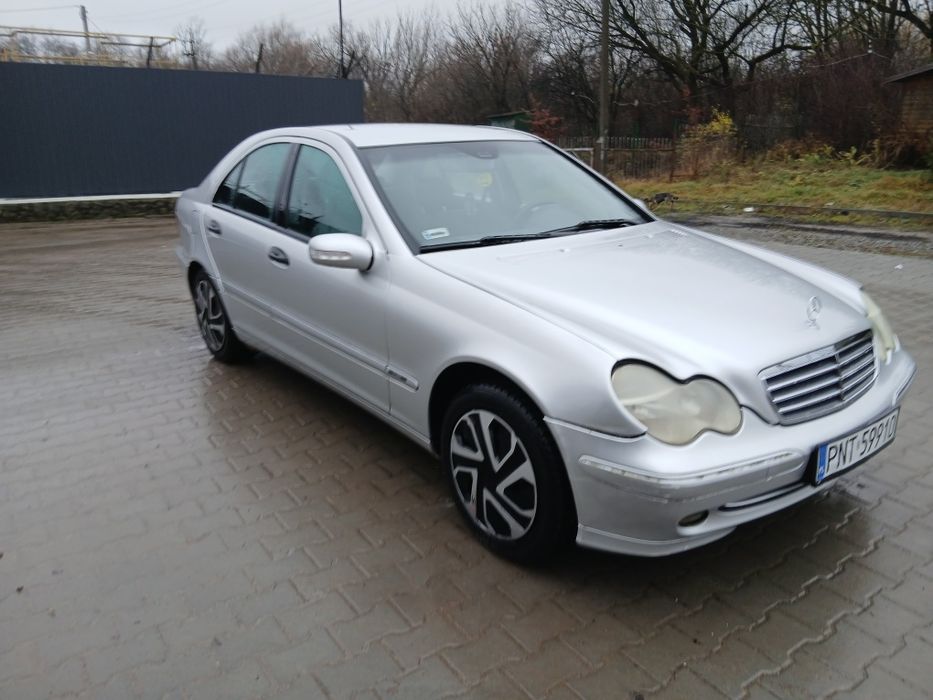 Продам Мерседес W203 C180 Kompresor в Харошому стані.