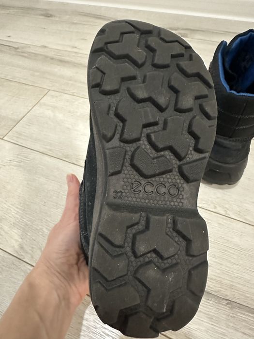 Продам чоботи ECCO