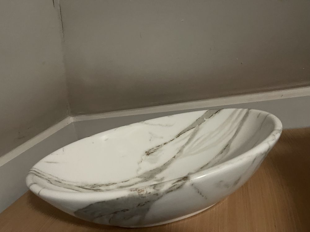 Umywalka Rea 53 cm nowa