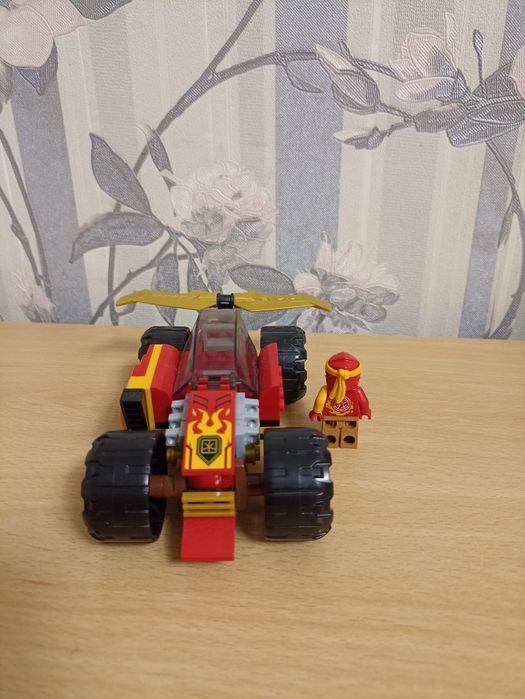 Лего набор Ниндзяго машина Кая