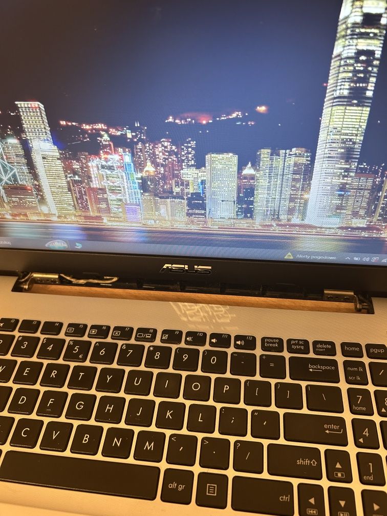 Laptop Asus X555LJ i3-4005U, 6GB RAM, 1TB HDD