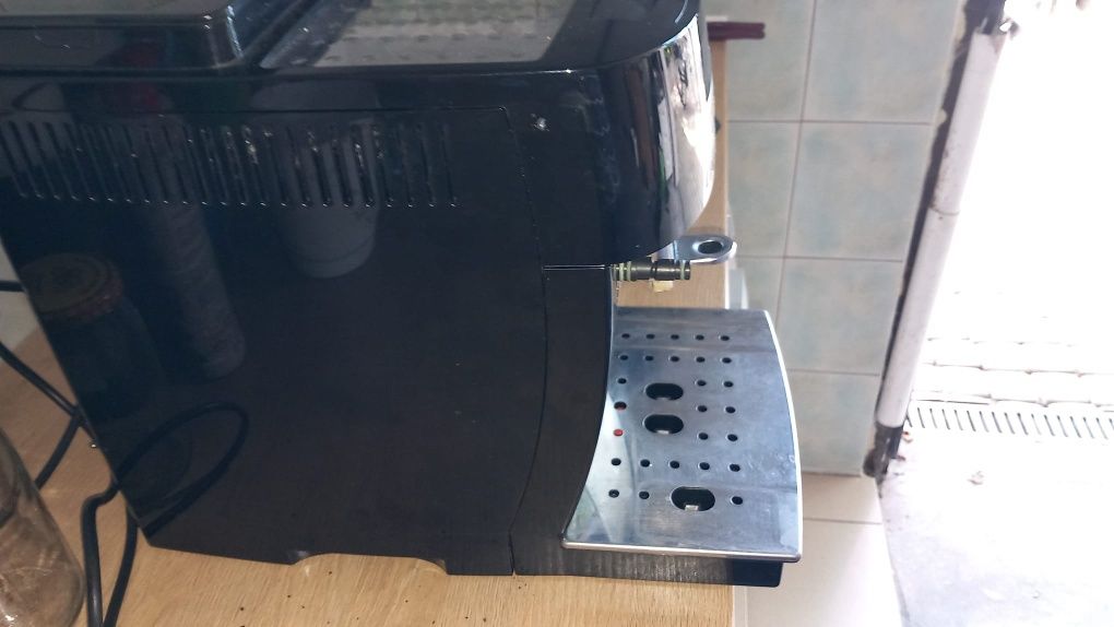 Expres DeLonghi Magnetic