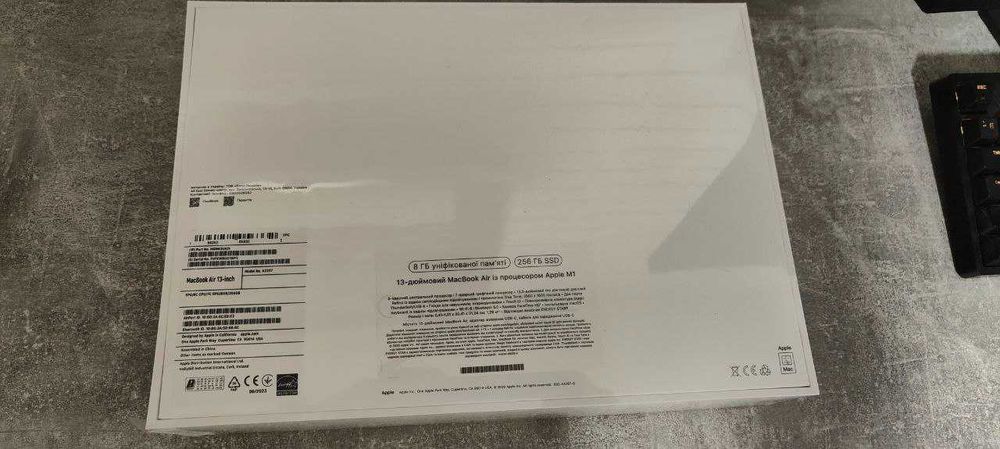 Ноутбук Apple MacBook Air 13" M1 8/256GB 2020 (MGN63) Space Gray