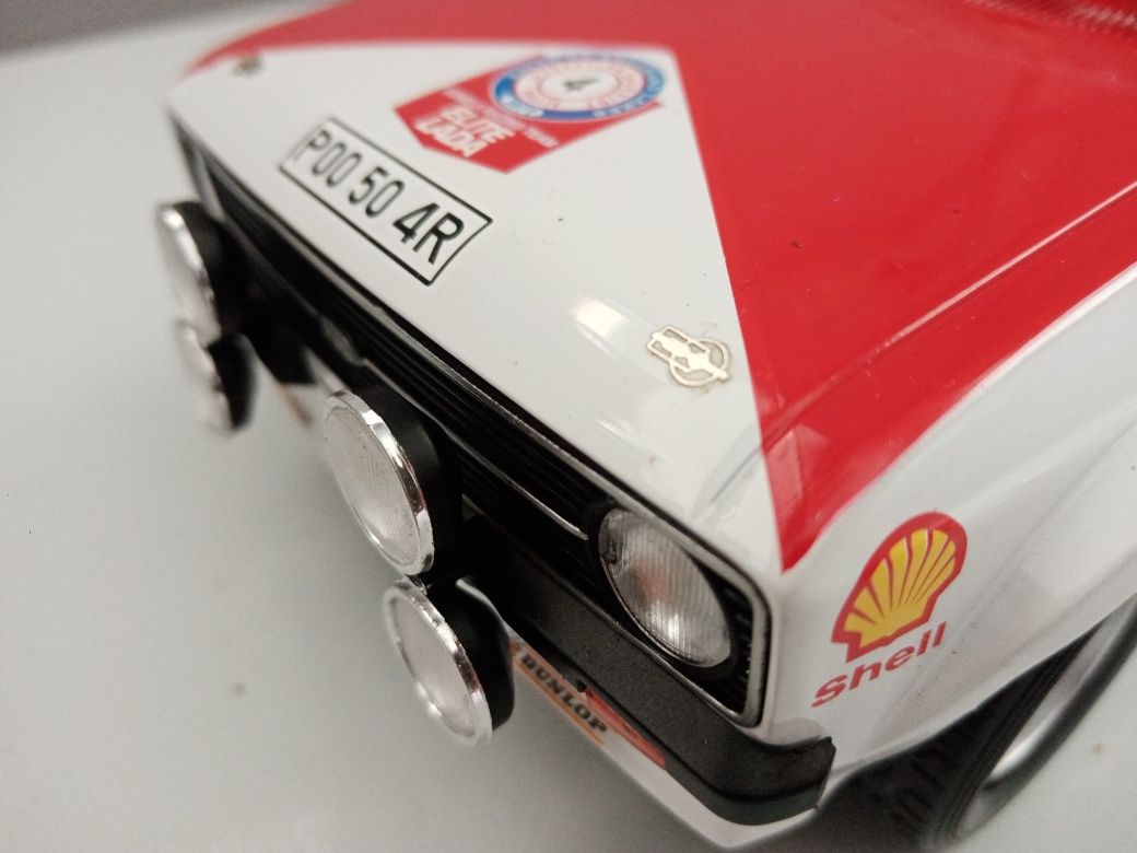 Miniaturas carros 1.18