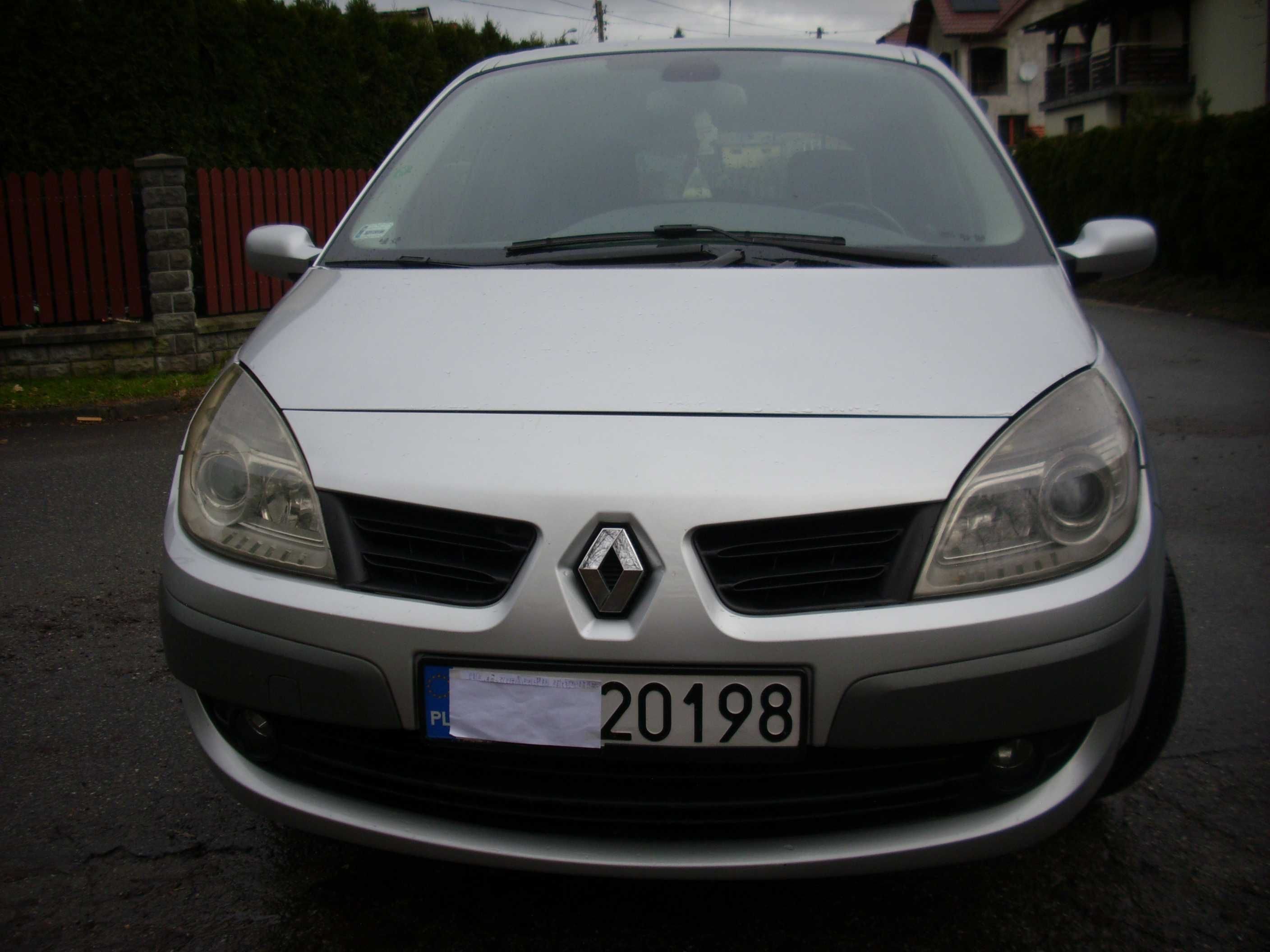 Renault Scenic  1,5 - 106 KM