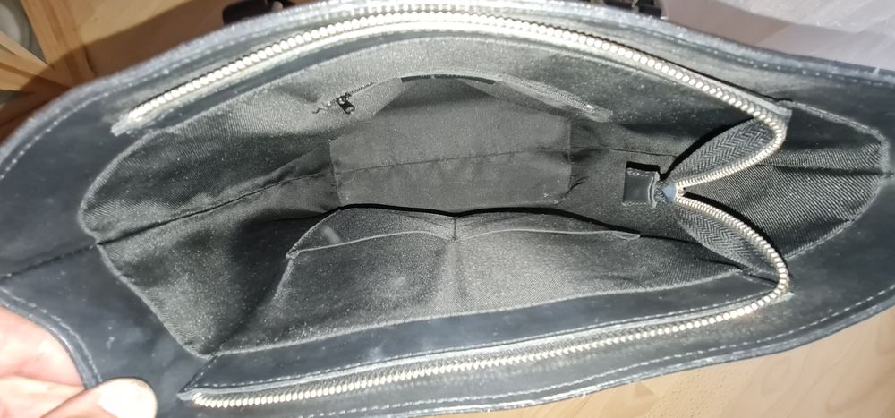 Torebka damska skórzana duża czarna