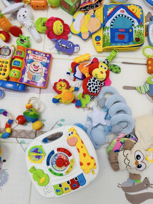 Іграшки для найменших