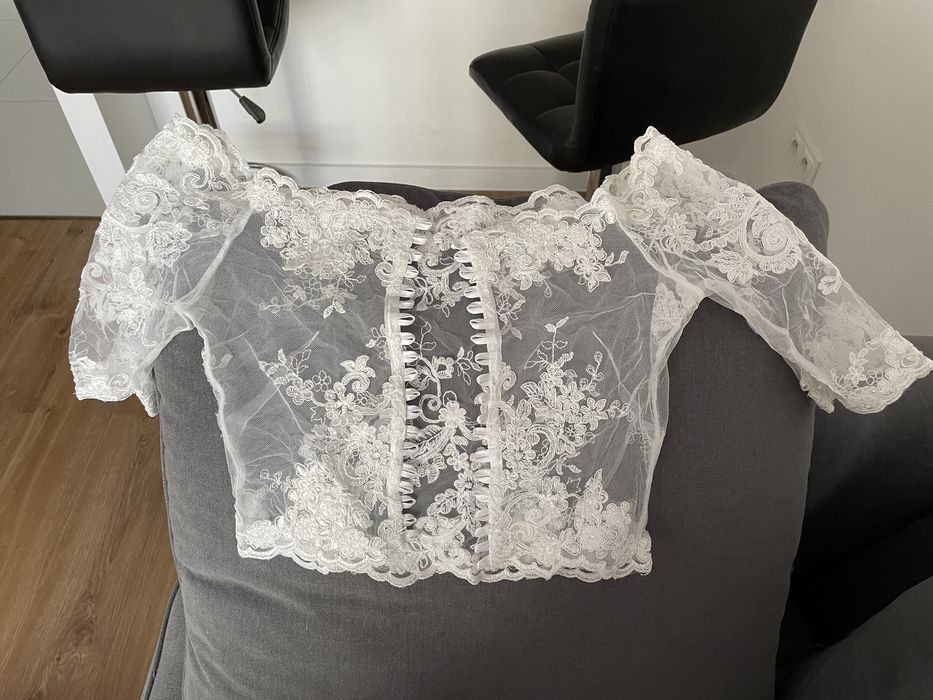 Bolerko/narzutka na sukienke ślubną 36