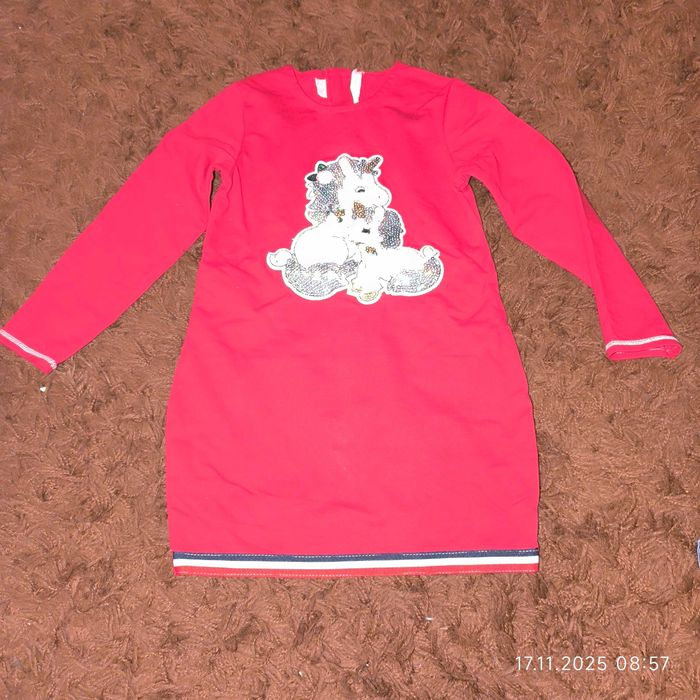 Sukienka dziewczęca. Rozmiar 122, stan idealny. Cena 15 zl