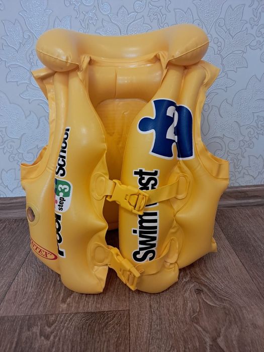 Надувний жилет Pool School step 2