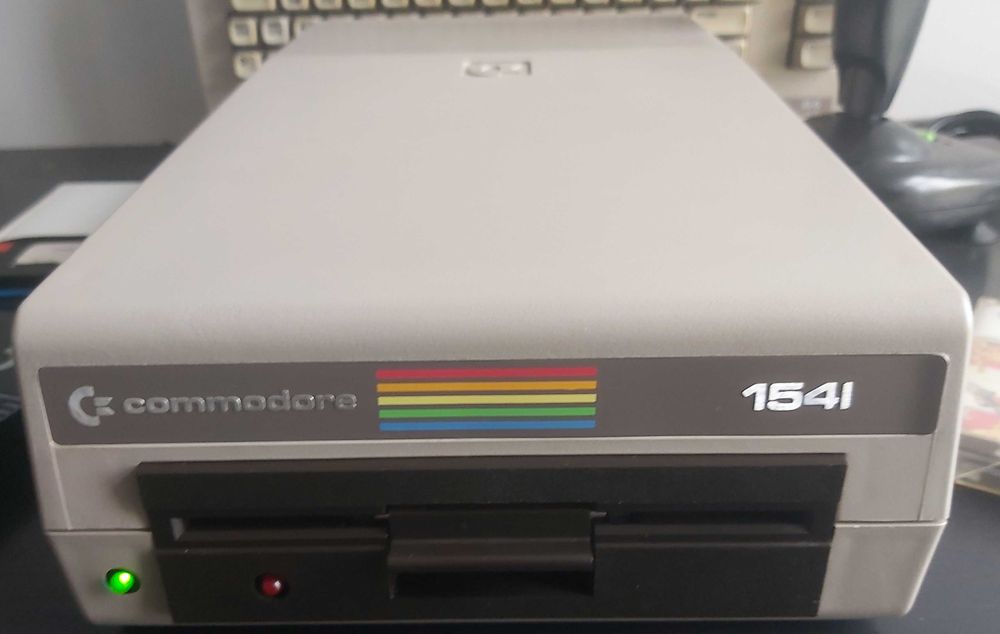 Commodore c64 komplet sprawny