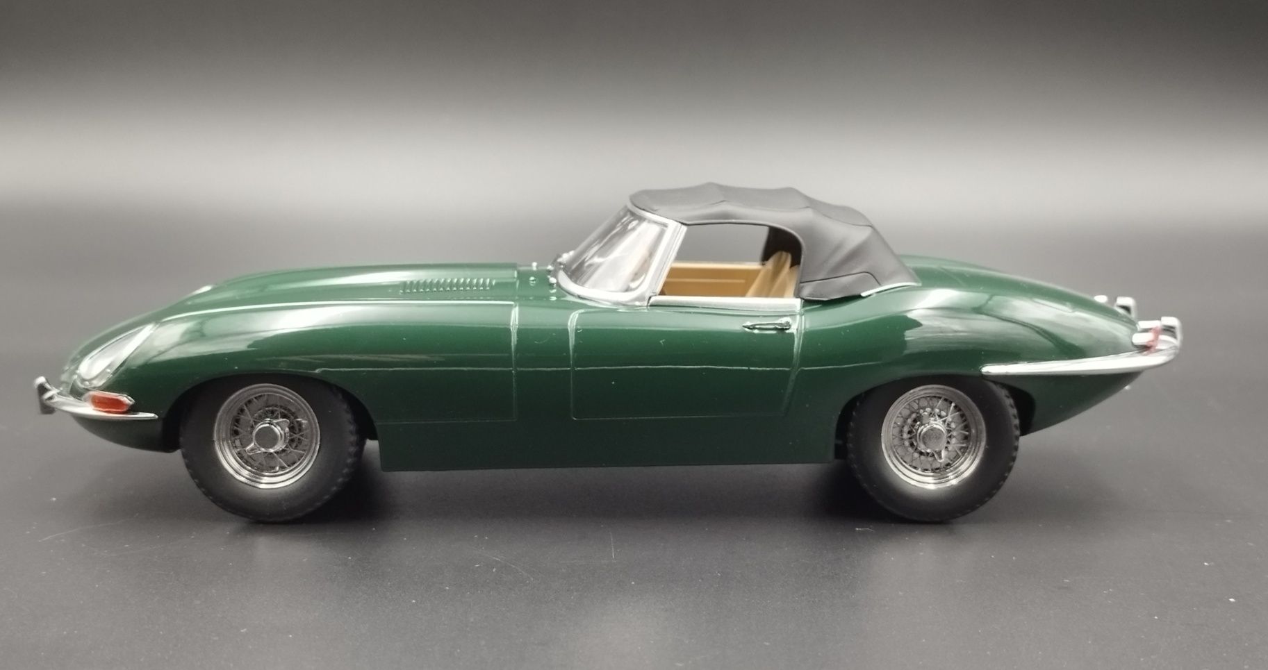 1:18 KK Scale 1961 Jaguar E-Type 1-Series model nowy