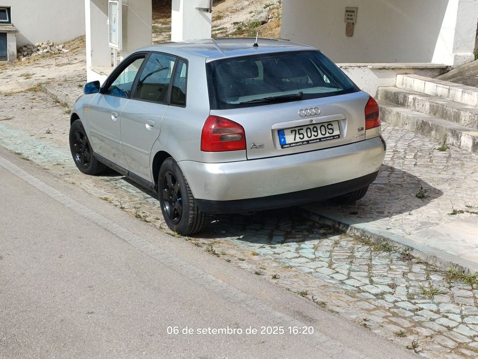 Audi A3 8l impecável sem avarias/radio blackpunt com bluetooth faz cha