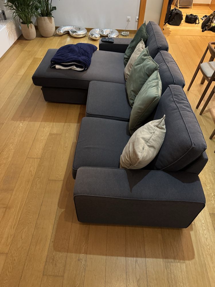 Sofá ikea Kivik 3 lugares com chaise longue